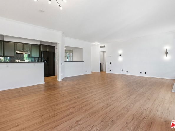 8960 Cynthia Street 109, West Hollywood CA 90069