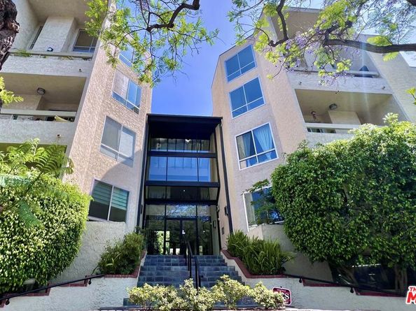 8960 Cynthia Street 109, West Hollywood CA 90069