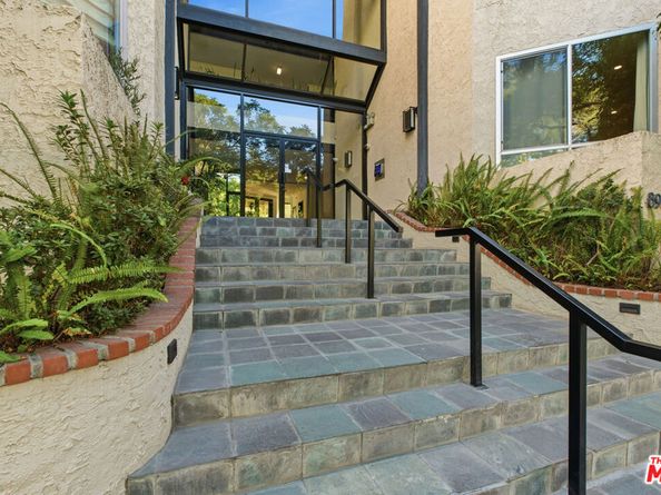 8960 Cynthia Street 109, West Hollywood CA 90069