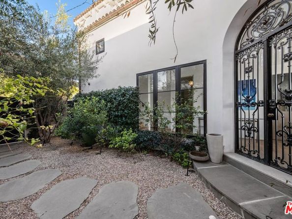 27212 Pacific Coast Highway, Malibu CA 90265