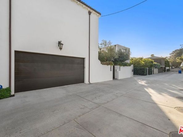 27212 Pacific Coast Highway, Malibu CA 90265