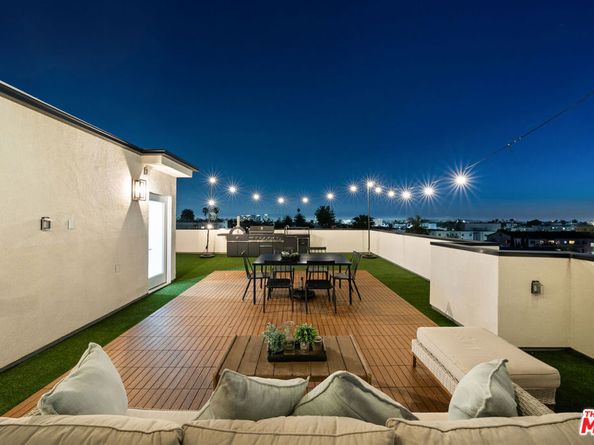 542 1/2 N Serrano Avenue, Los Angeles CA 90004