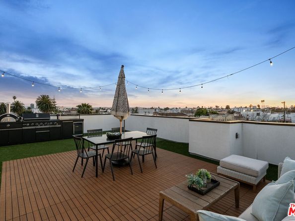 542 1/2 N Serrano Avenue, Los Angeles CA 90004