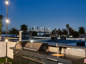 542 1/2 N Serrano Avenue, Los Angeles CA 90004