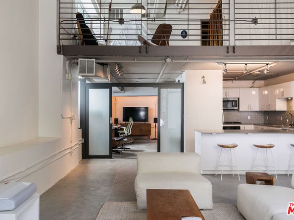 1130 S Flower Street 103, Los Angeles CA 90015