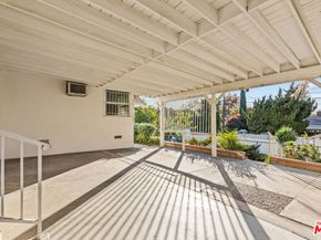 5733 Colfax Avenue, North Hollywood CA 91601