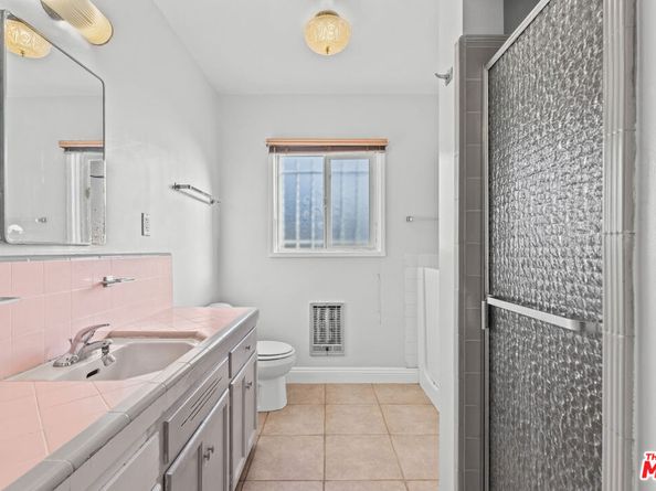 5733 Colfax Avenue, North Hollywood CA 91601