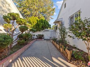 5733 Colfax Avenue, North Hollywood CA 91601