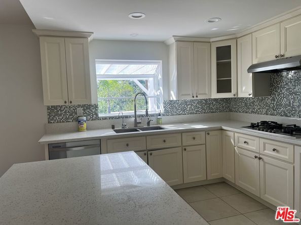 11657 Porter Valley Drive, Porter Ranch CA 91326