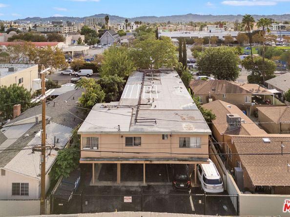 11447 Tiara Street 1, North Hollywood CA 91601