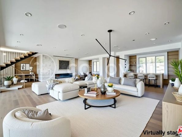 15920 Alcima Avenue, Pacific Palisades CA 90272