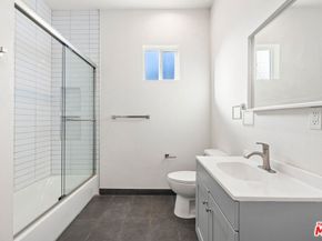 1038 E 53rd Street, Los Angeles CA 90011