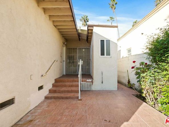 486 S Sherbourne Drive, Los Angeles CA 90048