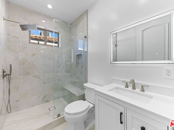 6723 Sunnyslope Avenue, Van Nuys CA 91401