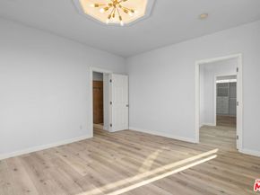 1250 S Windsor Boulevard, Los Angeles CA 90019