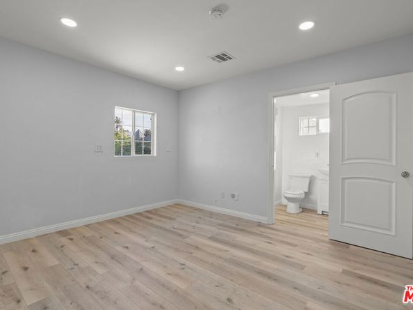 1250 S Windsor Boulevard, Los Angeles CA 90019