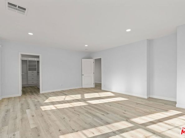 1250 S Windsor Boulevard, Los Angeles CA 90019