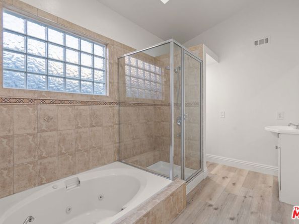 1250 S Windsor Boulevard, Los Angeles CA 90019