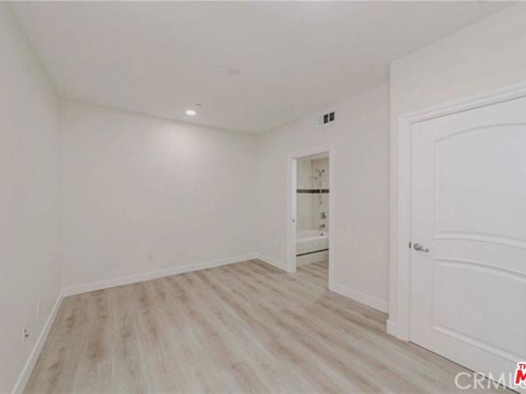 1138 S Serrano Avenue 102, Los Angeles CA 90006