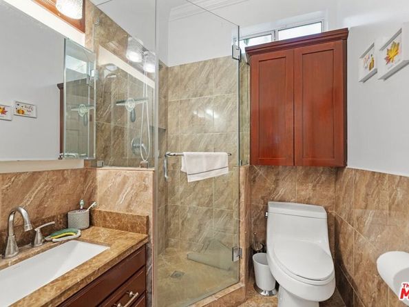 1430 N Dominion Avenue, Pasadena CA 91104