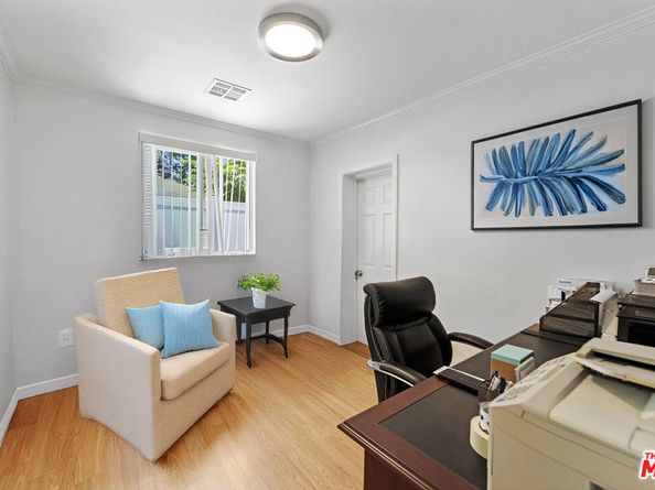 1430 N Dominion Avenue, Pasadena CA 91104