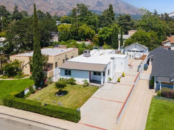 1430 N Dominion Avenue, Pasadena CA 91104