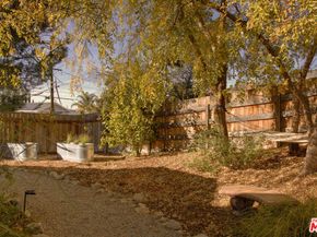 10816 Redmont Avenue, Tujunga CA 91042