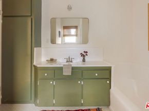 10816 Redmont Avenue, Tujunga CA 91042