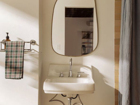 10816 Redmont Avenue, Tujunga CA 91042