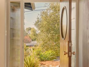 10816 Redmont Avenue, Tujunga CA 91042