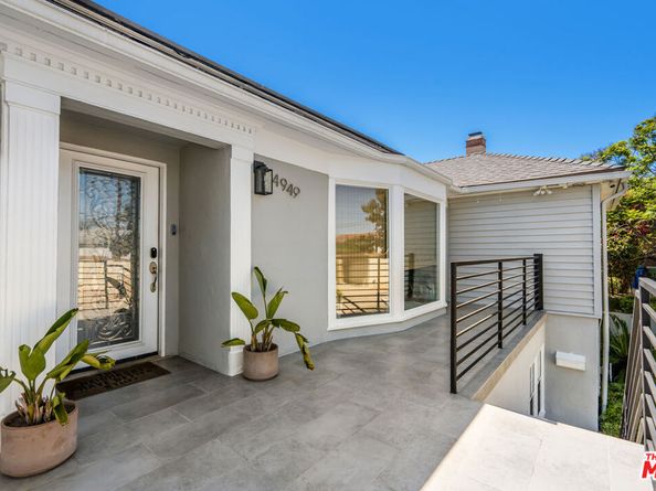 4949 Onaknoll Avenue, Los Angeles CA 90043