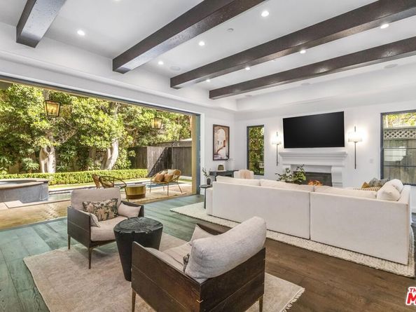 820 N Vista Street, Los Angeles CA 90046