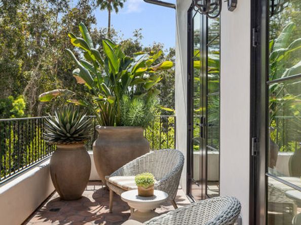 820 N Vista Street, Los Angeles CA 90046