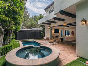 820 N Vista Street, Los Angeles CA 90046