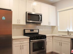 1259 W 36th Place, Los Angeles CA 90007