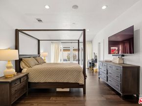 9916 Rathburn Avenue, Northridge CA 91325