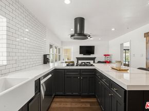 9916 Rathburn Avenue, Northridge CA 91325