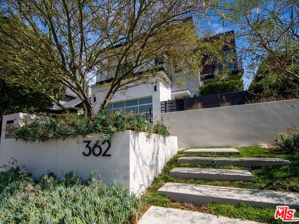 362 N Norton Avenue, Los Angeles CA 90004