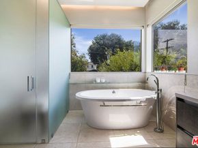 362 N Norton Avenue, Los Angeles CA 90004