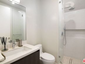 362 N Norton Avenue, Los Angeles CA 90004