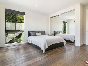 362 N Norton Avenue, Los Angeles CA 90004