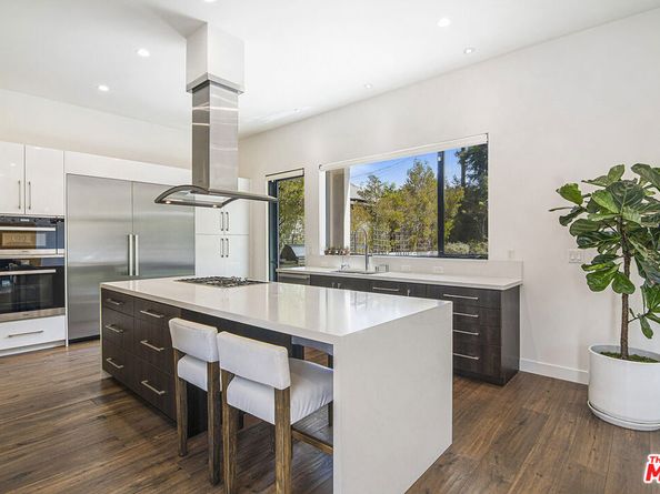 362 N Norton Avenue, Los Angeles CA 90004