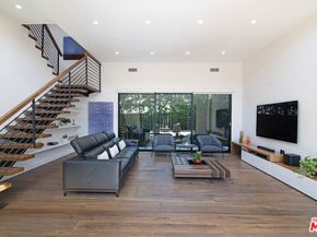 362 N Norton Avenue, Los Angeles CA 90004