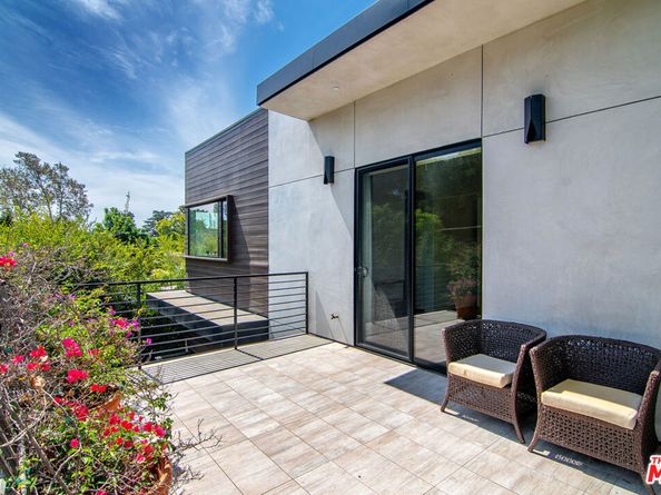 362 N Norton Avenue, Los Angeles CA 90004