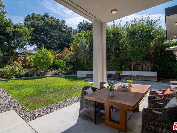 362 N Norton Avenue, Los Angeles CA 90004