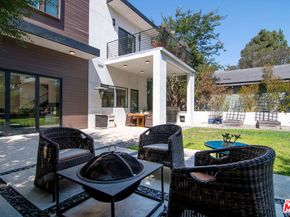 362 N Norton Avenue, Los Angeles CA 90004