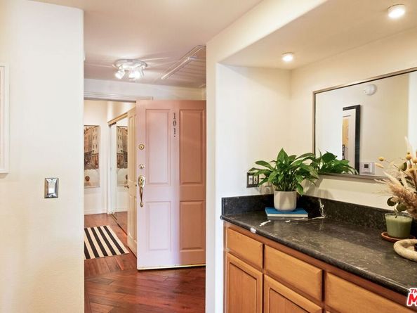 1811 Manning Avenue 101, Los Angeles CA 90025