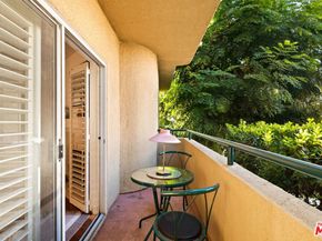 1811 Manning Avenue 101, Los Angeles CA 90025
