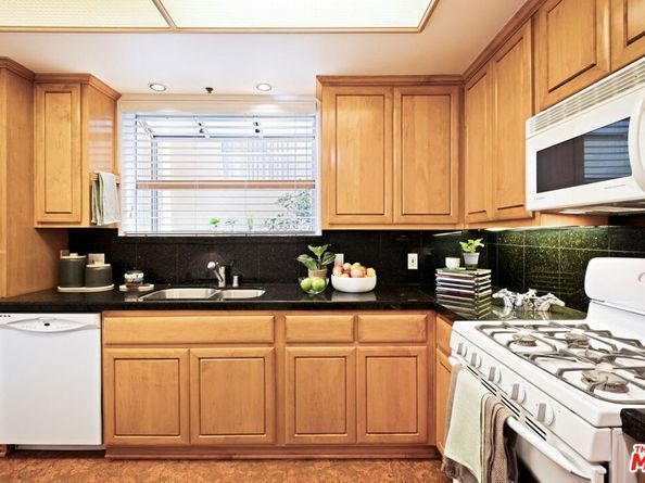 1811 Manning Avenue 101, Los Angeles CA 90025