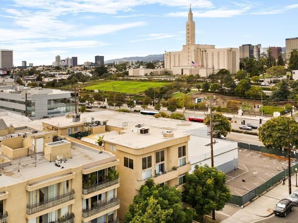 1811 Manning Avenue 101, Los Angeles CA 90025